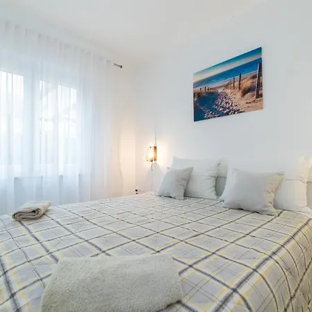 Katica With A Spacious Terrace Baška