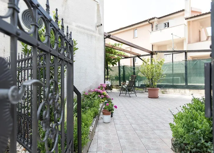 Апартаменты Katica With A Spacious Terrace *