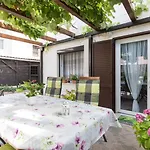 Katica With A Spacious Terrace Διαμέρισμα